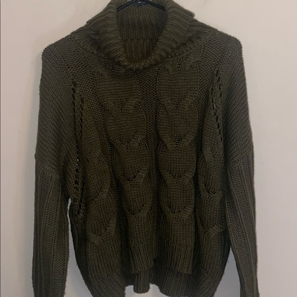 Moon & Madison Cropped Sweater